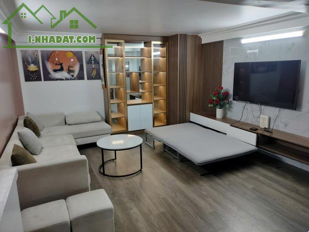 Nhà đẹp Xa la – VP – KD – an sinh – 50m2 vị trí đắc địa – hợp ở lâu dài