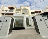 Nhà lầu Tân Cổ Điển đường oto 7 chỗ gần Quảng Trường, Tp Mỹ Tho, Tiền Giang