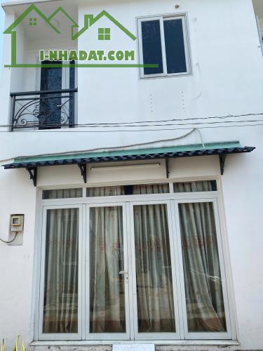 Cho thuê nhà rộng rãi 2 phòng ngủ – giá tốt tại Quận 12