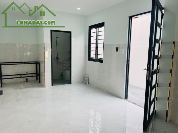 Cho thuê nhà đường Tân Sơn Nhì, P Tân Sơn Nhì, Tân Phú, giá 9tr