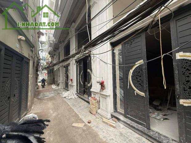 Bán nhà nguyễn chính 5 tầng thang máy long lanh gần phố hoàng mai - 1