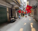 Bán nhà 2 tầng Đào Tấn, Ba Đình, dt 95m, gần phố, xây CCMN cực đẹp. Giá 22.9 tỷ