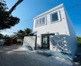 Nhà lầu mới xây dựng Tân Cổ Điển hẻm xe hơi có chỗ đậu gần chợ Gò Cát