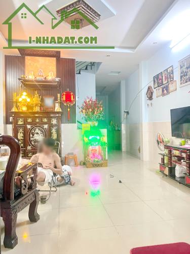 Bán nhà 2 lầu tặng dãy nhà trọ (417m2) HXH Lâm Văn Bền Quận 7 - Chỉ 70Tr/m2 - 1