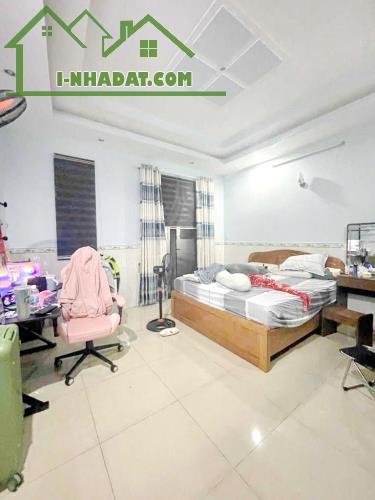 Bán nhà 2 lầu tặng dãy nhà trọ (417m2) HXH Lâm Văn Bền Quận 7 - Chỉ 70Tr/m2 - 2