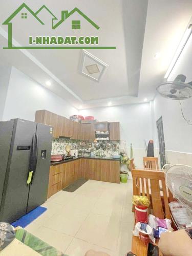 Bán nhà 2 lầu tặng dãy nhà trọ (417m2) HXH Lâm Văn Bền Quận 7 - Chỉ 70Tr/m2 - 4