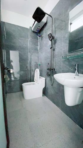 Nhà 3 tầng - sân cổng riêng - Gần chợ chiều Đa Phúc - 3