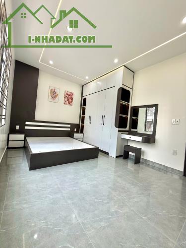 Bán nhà 4 tầng xây mới độc lập phố Khúc Hạo - 2