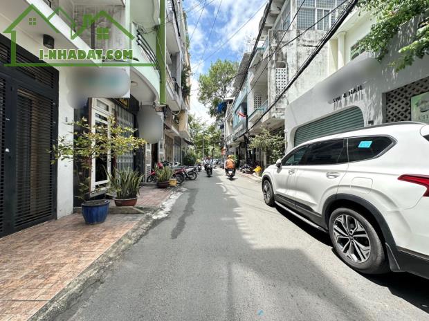 NHỈNH 8 TỶ! OTO TRÁNH,NGÕ THÔNG,KINH DOANH, NHÀ CẦU DIỄN DT:40Mx5T - 1