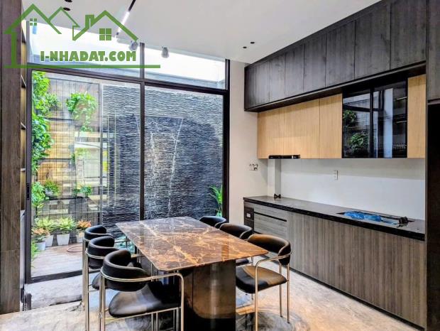 💋💋Bán nhà Khúc Thừa Dụ - 80m 4 tầng - Đường 10m - Mới tinh - Thang Máy - 2