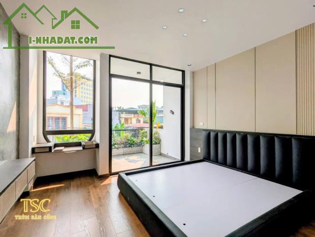 💋💋Bán nhà Khúc Thừa Dụ - 80m 4 tầng - Đường 10m - Mới tinh - Thang Máy - 3