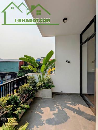 💋💋Bán nhà Khúc Thừa Dụ - 80m 4 tầng - Đường 10m - Mới tinh - Thang Máy - 4