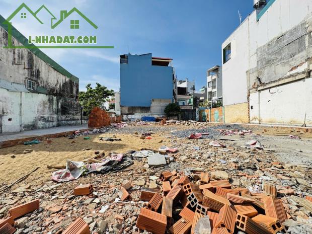 Bán Đất - Hẻm xe hơi Trần Quý Cáp - giao Phan Văn Trị, 18x37m, full thổ, tiện xây, 38 Tỷ. - 2