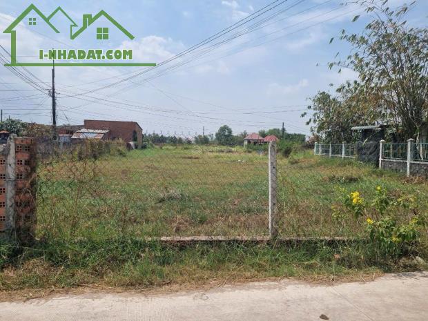 CHÍNH CHỦ HẠ GIÁ, BÁN GẤP ĐẤT DIỆN TÍCH LỚN GẦN TRỤ SỞ HÀNH CHÍNH XÃ ĐỨC HOÀ ĐÔNG, CHỈ - 2
