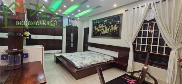 BIỆT THỰ BÌNH CHÁNH: 137M2 - MẶT TIỀN CÔNG VIÊN - TẶNG NỘI THẤT CAO CẤP - SÁT QUẬN 8 - 4