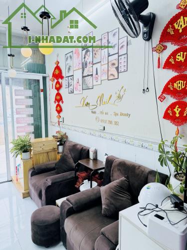 cần sang gấp mặt bằng vị trí siêu đẹp - 3