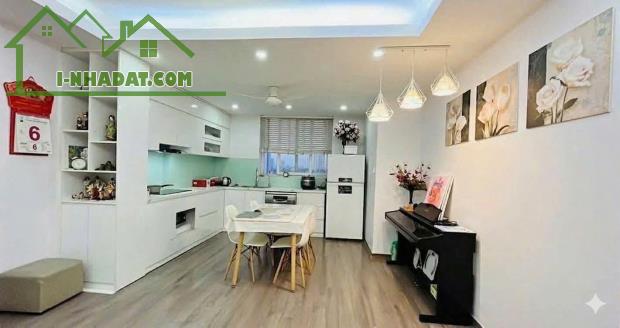 Cho thuê căn hộ 2PN, 2WC tại Tòa A1 – chung cư 151A Nguyễn Đức Cảnh, Hoàng Mai