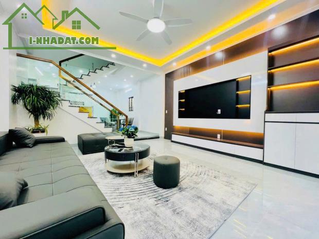 BÁN NHÀ ĐƯỜNG THIÊN LÔI - XÂY MỚI FULL NỘI THẤT - SÂN CỔNG RIÊNG - 3 MẶT THOÁNG - 1