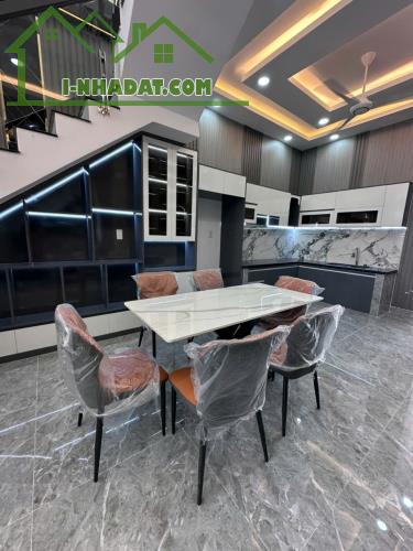 Chủ ngộp cần bán gấp nhà mặt tiền rạch kiến - 4