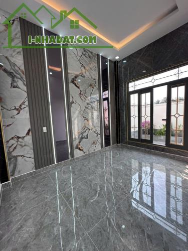 Chủ ngộp cần bán gấp nhà mặt tiền rạch kiến - 2