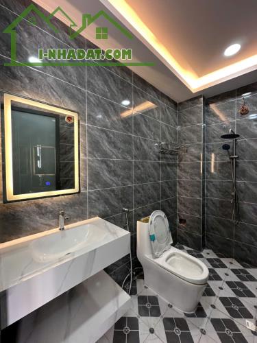 Chủ ngộp cần bán gấp nhà mặt tiền rạch kiến - 1