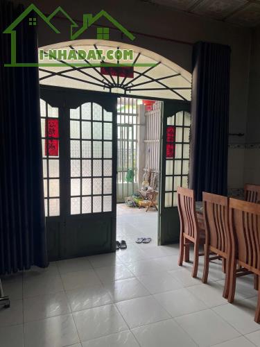 🏠 Bán nhanh căn nhà trong hẻm Tân Xuân. 80m2- 860 triệu - Sổ Sẵn - 5