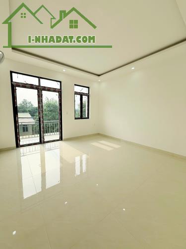 📣Bán #Nhà Lầu Mới hẻm Y Wang gần Đại Học Tây Nguyên, Buôn Ma Thuột #2Tỷ 890triệu 🚗 Đường - 4