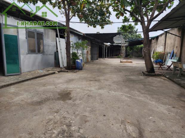 CHO THUÊ XƯỞNG TẠI ĐƯỜNG KÊNH TIÊU BÀ ĐIỂM 1. DT 1000M2 CHỈ 40TR/TH. LH:0903902443.