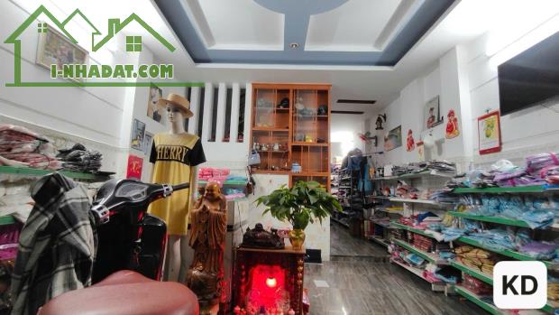 Bán nhà Bình Thành - đang KD Quần áo - 68m2 - 5.3 tỷ (tl)