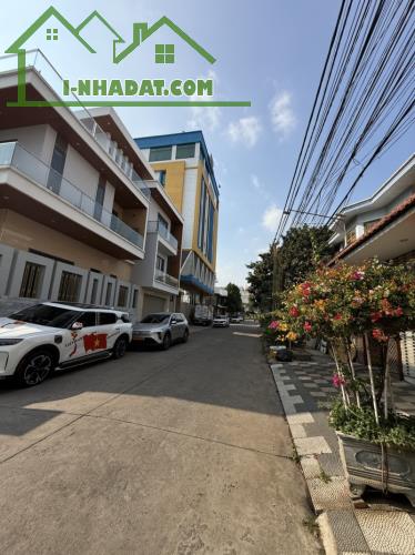 Bán nhà 2 Tầng P.Tam Hiệp,SHR đường nhựa 8M,gần trường THPT Trấn Biên