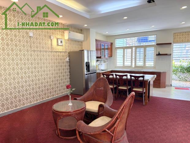 Bán Biệt Thự Giá Rẻ, Nam Long - Trần Trọng Cung, 192m2, 3 Tầng, Chỉ 28 Tỷ 5, Quận 7 - 1