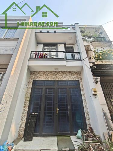 CẠNH AEON TÊN LỬA - 52M2 (4 X 13) - 2 TẦNG - HẺM 6M THÔNG - CHỈ HƠN 4 TỶ