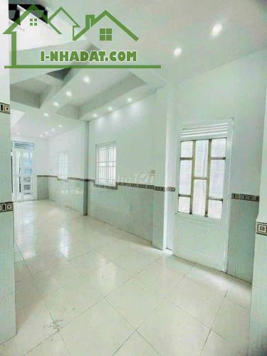 NHÀ CHÍNH CHỦ - MẶT TIỀN Đường Quốc lộ 50, Thị trấn Cần Giuộc, Huyện Cần Giuộc, Long An - 3