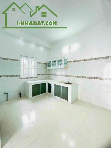 NHÀ CHÍNH CHỦ - MẶT TIỀN Đường Quốc lộ 50, Thị trấn Cần Giuộc, Huyện Cần Giuộc, Long An - 4