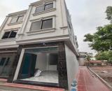 Bán Nhà Lô Góc 4Tx32m² TT Chúc Sơn cách QLộ 6 200m, ôtô đến cửa, view hồ điêu hòa