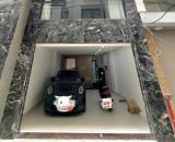 Bán nhà Ngọc Hồi 41.6m2*5T, thang máy, lô góc, ô tô vào nhà, kinh doanh