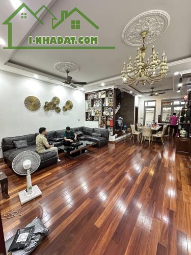 Bán Nhà Mặt Đường Nguyệt Quế Long Biên 90m2-4T Mt6m 2 THOÁNG 39 Tỷ Nguyệt Quế. - 2