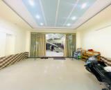 Cho thuê nguyên căn Văn Cao, DT: 90m2, 4 ngủ khép kín.