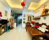 Bán nhà 3m Huỳnh Văn Bánh, P11, Phú Nhuận cũ, 81m2, 4 tầng, ngang 5m, nở hậu L.
