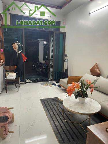 BÁN NHÀ 3 TẦNG PHƯƠNG LƯU – SÂN CỔNG ĐỘC LẬP – LÔ GÓC – GIÁ 2,59 TỶ - 2