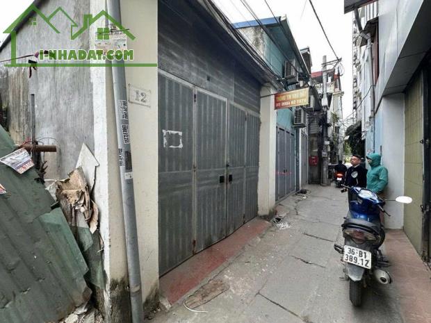Rẻ nhất khu vực phố trạm bán 51M đất rất gần phố long biên