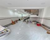 Nhà  Mới hèm 243 Hoàng Diệu quận 4,  nhà nằm cách 2 mặt tiền vĩnh khánh và đường số 41