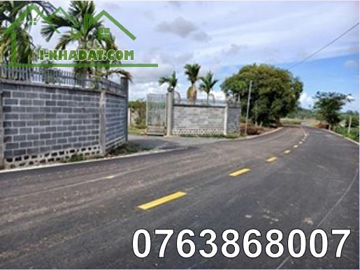 ⭐CC Bán đất MT đường nhựa vị trí đắc địa tại TT.Đất Đỏ (BRVT) nay là xã Đất Đỏ, Tp.HCM