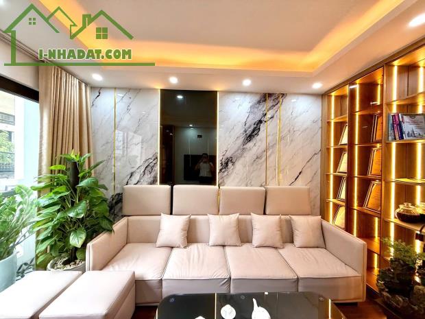 Nguyễn Chính, diện tích 48/50m, 5tầng. MT 3.5m. Giá 17 tỷ Hoàng Mai - 4