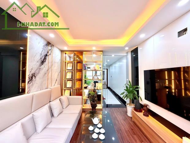 Nguyễn Chính, diện tích 48/50m, 5tầng. MT 3.5m. Giá 17 tỷ Hoàng Mai - 3
