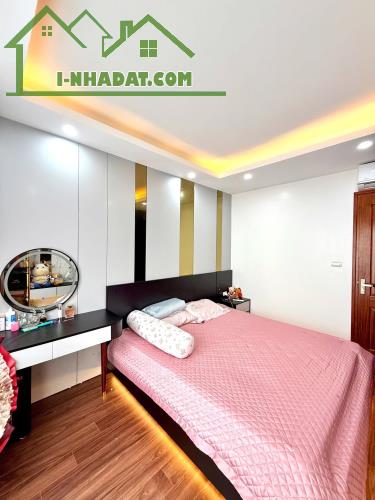 Nguyễn Chính, diện tích 48/50m, 5tầng. MT 3.5m. Giá 17 tỷ Hoàng Mai
