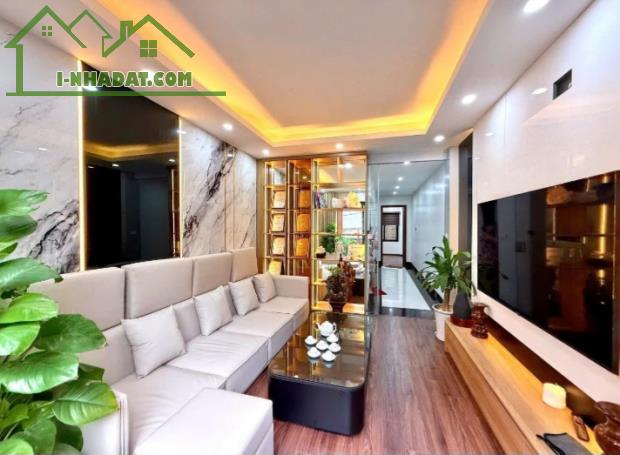 ❄️ 5 TẦNG THANG MÁY NGUYỄN CHÍNH 17,8 TỶ/ 48M2/ MT3,4M - LÔ GÓC - 3 THOÁNG VĨNH VIỄN.