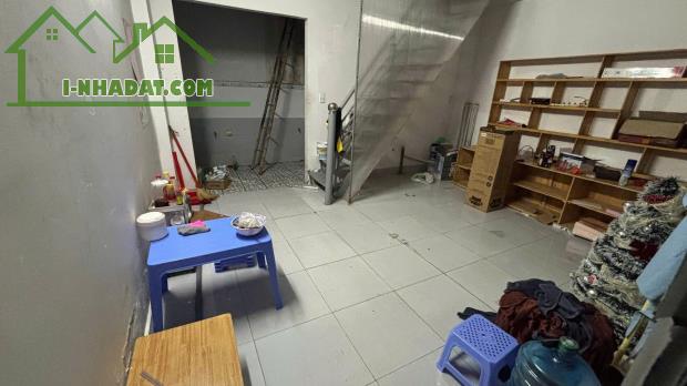 cần sang gấp mặt bằng vị trí siêu đẹp - 1