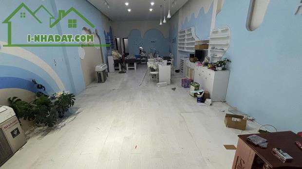 cần sang gấp mặt bằng vị trí siêu đẹp - 2