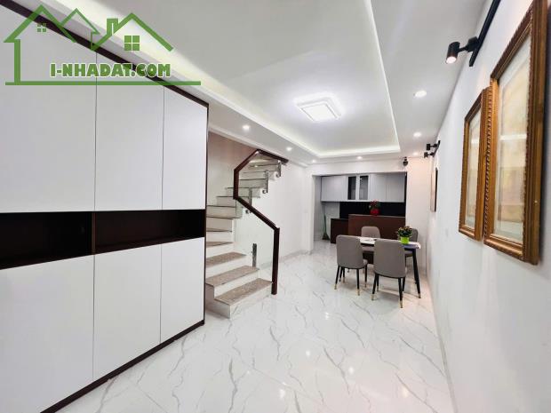 NHÀ MỚI XUÂN ĐỈNH BẮC TỪ LIÊM 42m 5T MT3m 8,8 TỶ GIẾNG TRỜI HÀNG XÓM NGOẠI GIAO ĐOÀN HIẾM